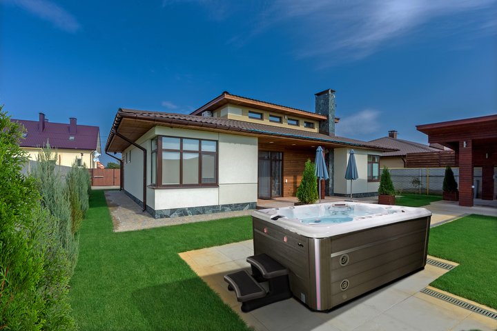 Hydropool 720 Platinum Hot Tub