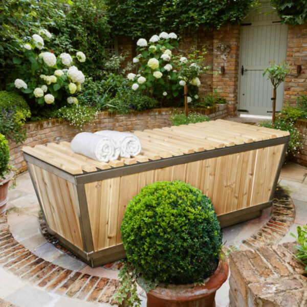 Leisurecraft - The Polar Plunge Tub - In Garden